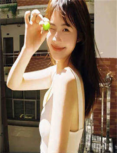 《黄动画片-骚片AV蜜桃精品一区》