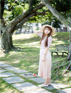 《色婷婷AV99XX天美-美女湿身》