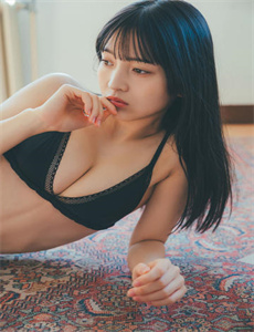 《日本三级电影在线看-开火锅店》