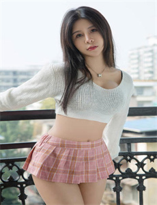 《美女和男人接吻-动漫 黄》